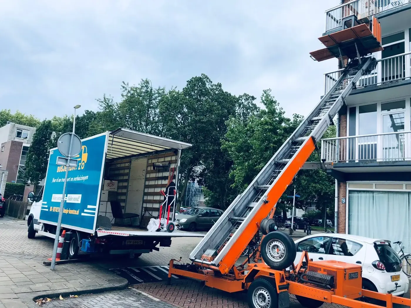Het team van Busje komt zo met verhuiswagen en verhuislift bij een appartement in Utrecht